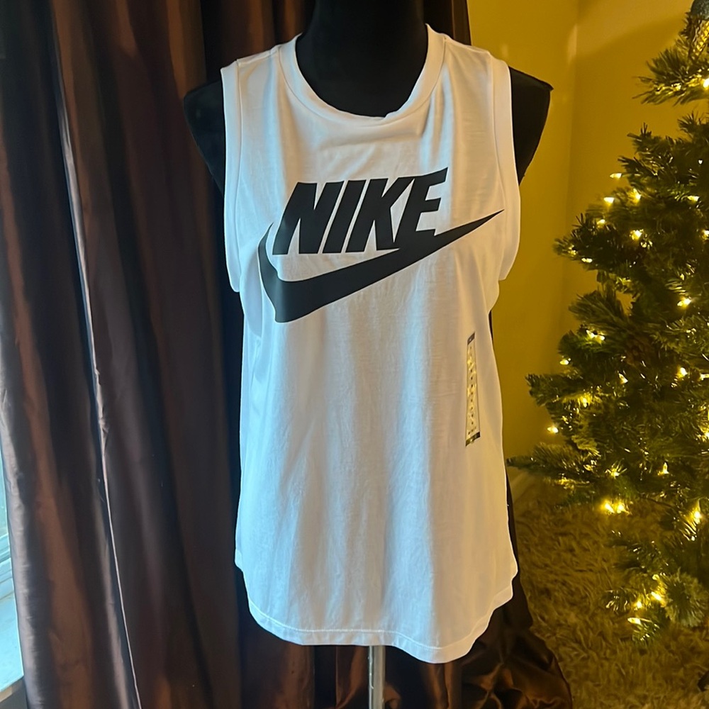 Muscle shirt Sz M fits to L